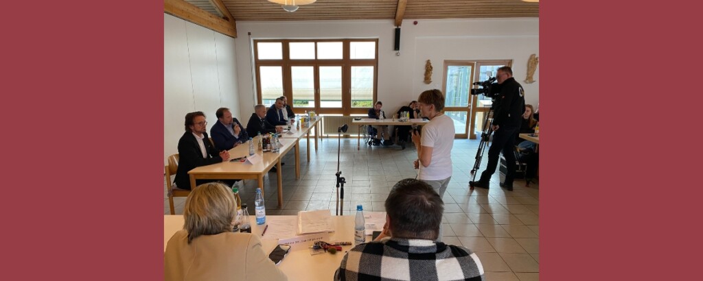Erika Stelz bei der Podiumsdiskussion.