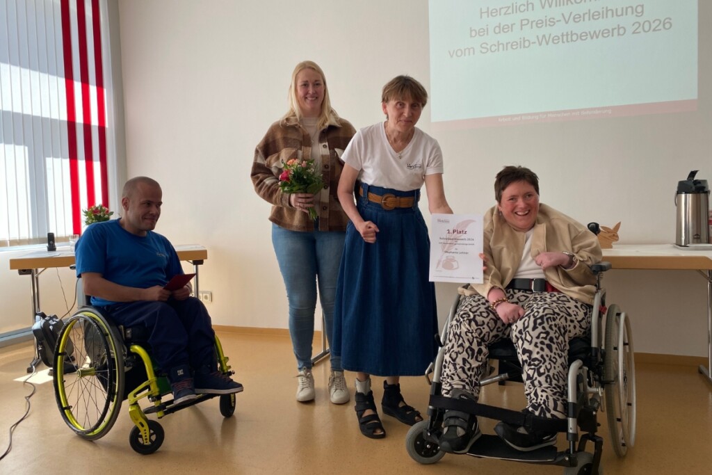 Bild mit dem Werkstatrat und der Siegerin